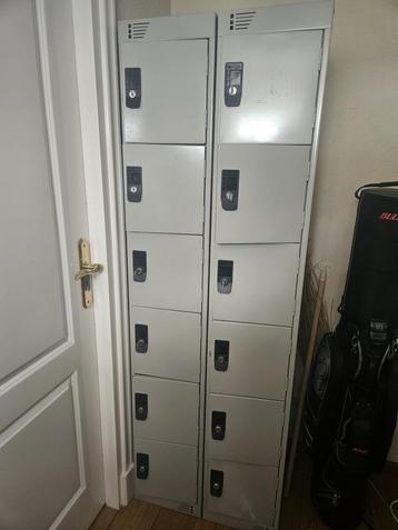 Metalen Lockerkasten - 2 stuks beschikbaar voor biedingen