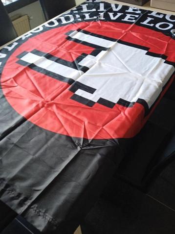 Grote metal vlag live loud beschikbaar voor biedingen