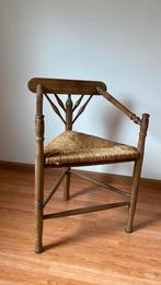 Houten hoekstoel hoek stoel riet rieten., Huis en Inrichting, Stoelen, Ophalen, Gebruikt, Bruin, Eén