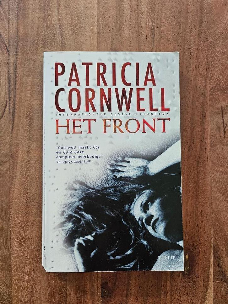 Het front van Patricia Cornwell met Winston Garano, Boeken, Thrillers, Gelezen, Amerika, Ophalen of Verzenden
