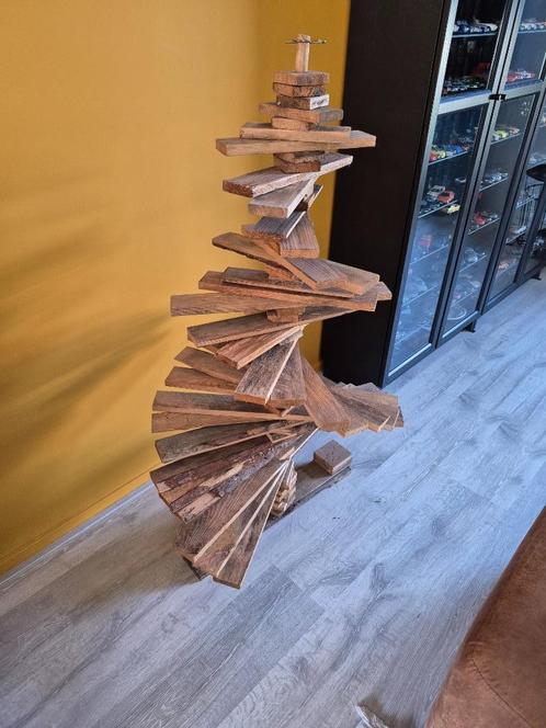 Kerstboom van hout, Diversen, Kerst, Zo goed als nieuw, Ophalen