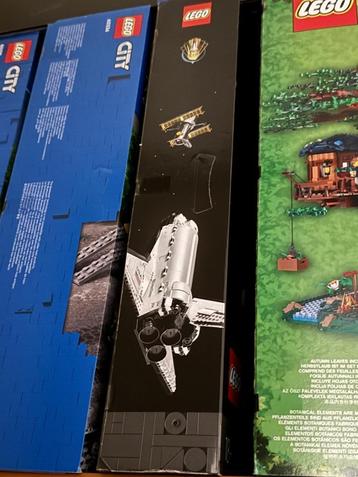 Lego NASA Space Shuttle Discovery (10283) beschikbaar voor biedingen