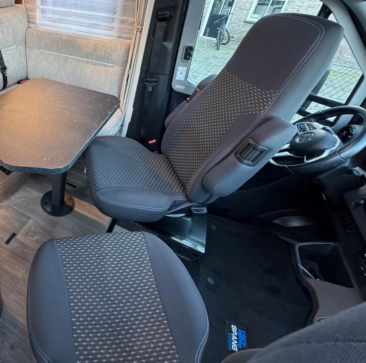 Stoelhoezen Mercedes Sprinter / Hymer BMC, Caravans en Kamperen, Camper-accessoires, Zo goed als nieuw, Ophalen of Verzenden