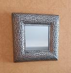 Spiegel in metalen lijst. 28 x 28 cm, Minder dan 50 cm, Gebruikt, Vierkant, Ophalen of Verzenden
