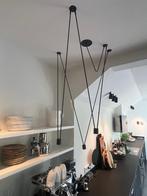 Vibia design hanglamp met drie spots, Huis en Inrichting, Lampen | Hanglampen, Ophalen, Zo goed als nieuw, Minimalistisch, Metaal