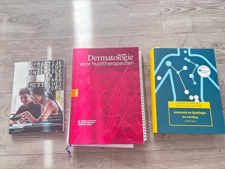 Studieboeken Huidtherapie – Anatomie, Dermatologie, etc., Boeken, Studieboeken en Cursussen, Nieuw, HBO, Beta, Ophalen