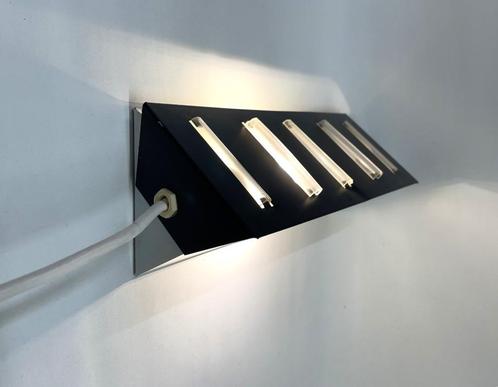 Wandlampje, bedlampje, leeslampje, ANVIA jaren ’60 vintage, Huis en Inrichting, Lampen | Wandlampen, Gebruikt, Kunststof, Metaal