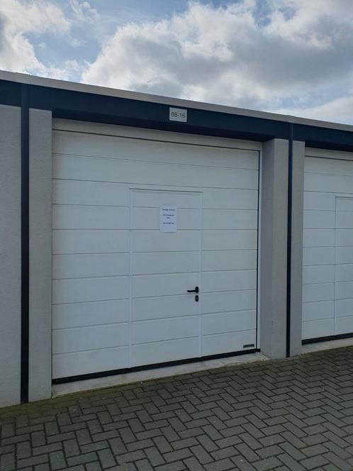 Te huur bij boxcomplex tilburg garagebox / bedrijfsruimte, Auto diversen, Autostallingen en Garages