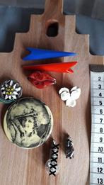 Vintage speldjes, button enz., Verzamelen, Speldjes, Pins en Buttons, Ophalen of Verzenden, Gebruikt, Overige onderwerpen