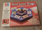Stad, land, rivier, Hobby en Vrije tijd, Gezelschapsspellen | Bordspellen, Vijf spelers of meer, Ophalen of Verzenden, MB Spellen