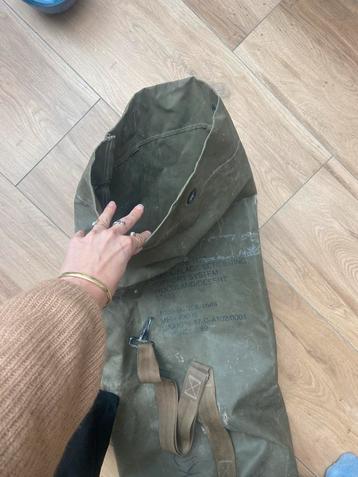 Militaire camo tas / enorme duffel bag beschikbaar voor biedingen