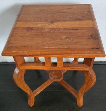 Bijzettafel oud antiek herkomst india hout teakhout  beschikbaar voor biedingen