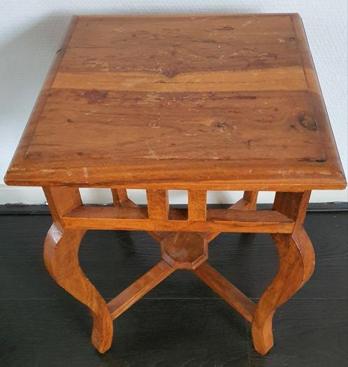 Bijzettafel oud antiek herkomst india hout teakhout, Antiek en Kunst, Antiek | Meubels | Tafels, Ophalen of Verzenden