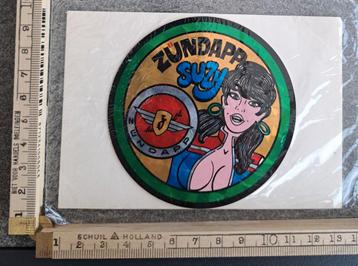 Vintage ronde sticker Zündapp Suzy logo merk bromfiets  beschikbaar voor biedingen