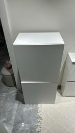 Ikea Besta Pax Kasten 3 stuks met deur en muur wandrail, Huis en Inrichting, Kasten | Schoenenkasten, Ophalen, Gebruikt