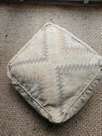 Mooie poef 60x60 cm, Scandinavisch, Ophalen of Verzenden, Zo goed als nieuw, Stof