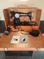 Vintage Cleopatra Naaimachine in Koffer, Antiek en Kunst, Antiek | Naaimachines, Ophalen