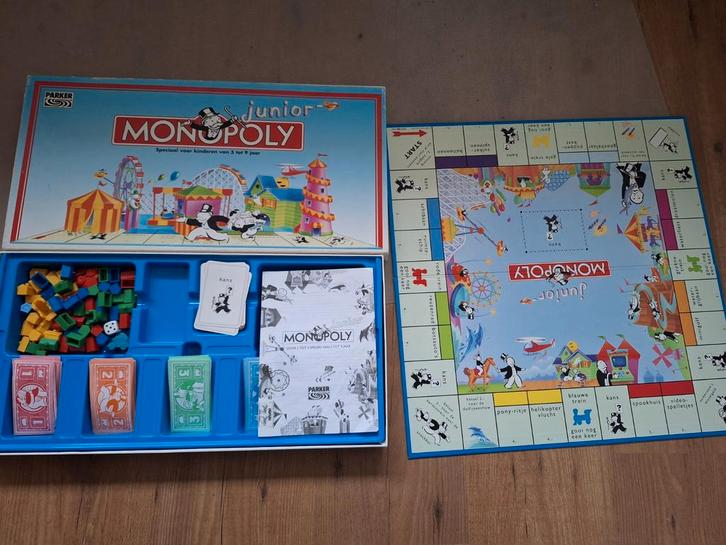 Monopoly Junior - Kinderspel, Hobby en Vrije tijd, Gezelschapsspellen | Bordspellen, Zo goed als nieuw, Drie of vier spelers, Ophalen of Verzenden