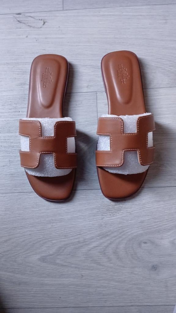 Hermes slippers, Kleding | Dames, Schoenen, Ophalen of Verzenden, Nieuw