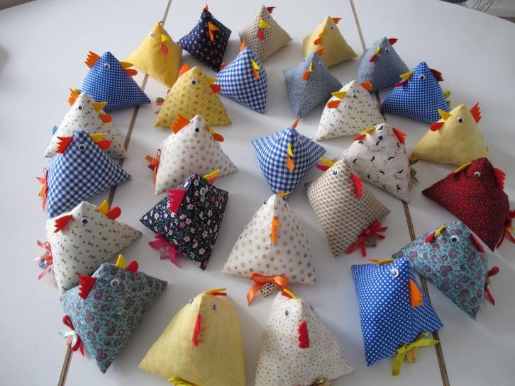 Kippen van patchworkstof en andere leuke stofjes,, Hobby en Vrije tijd, Knutselen, Nieuw, Knutselwerk, Verzenden