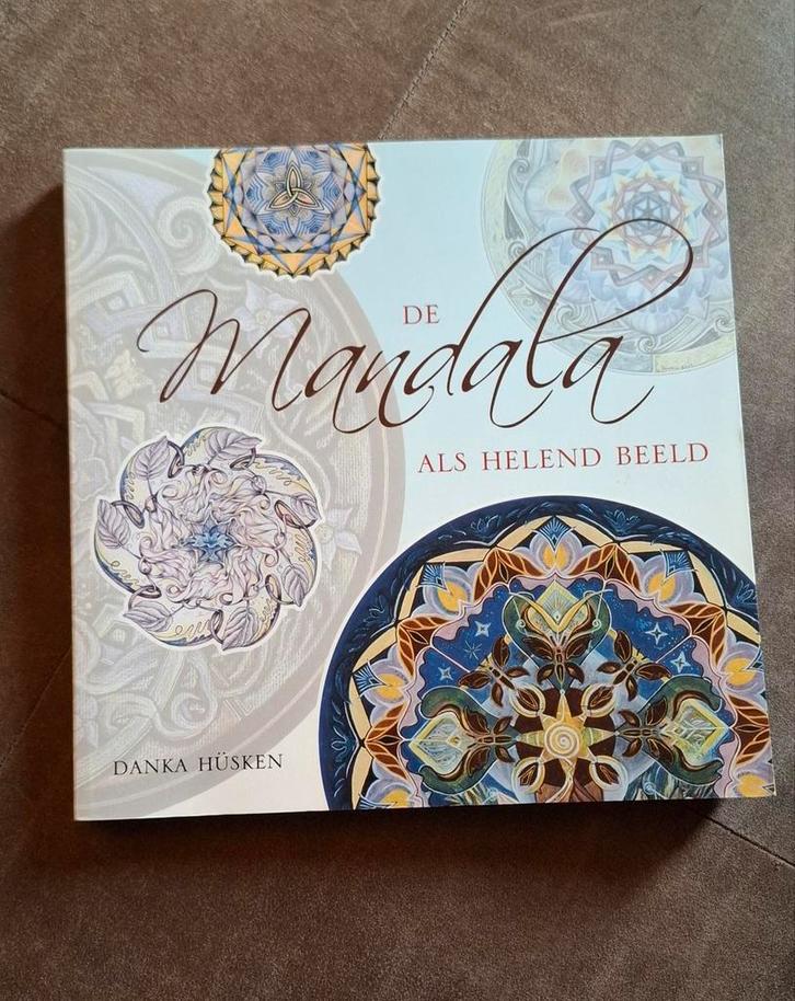 De Mandala als helend beeld, Boeken, Esoterie en Spiritualiteit, Zo goed als nieuw, Instructieboek, Overige onderwerpen, Ophalen of Verzenden