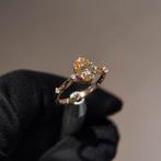 Engagement 18k gold ring., Sieraden, Tassen en Uiterlijk, Ringen, Ophalen of Verzenden, Zo goed als nieuw, 17 tot 18, Dame