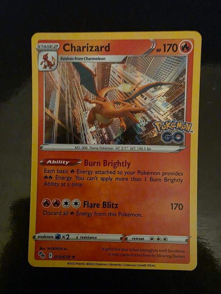 Charizard Pokémon GO Foil Kaart, Hobby en Vrije tijd, Verzamelkaartspellen | Pokémon, Zo goed als nieuw, Losse kaart, Foil, Ophalen of Verzenden