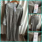 JOLI & JOLLY lichtgroene maxidress v-neck longsleeve new S/M, Kleding | Dames, Jurken, Maat 38/40 (M), Nieuw, Ophalen of Verzenden