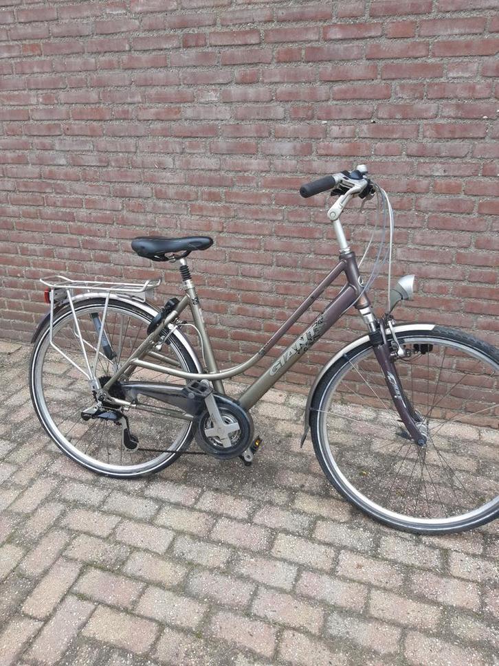 Giant Brasil Damesfiets 28 inch, Frame 50cm, Fietsen en Brommers, Fietsen | Dames | Damesfietsen, Gebruikt, Giant, Versnellingen