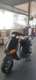 Piaggio zip type 3, Fietsen en Brommers, Scooters | Piaggio, Ophalen, Maximaal 25 km/u, Benzine, Zip