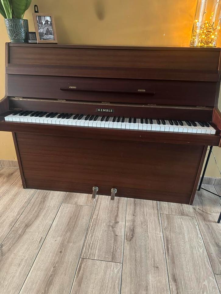 Kemble Piano uit de jaren '70, Muziek en Instrumenten, Piano's, Gebruikt, Piano, Bruin, Ophalen