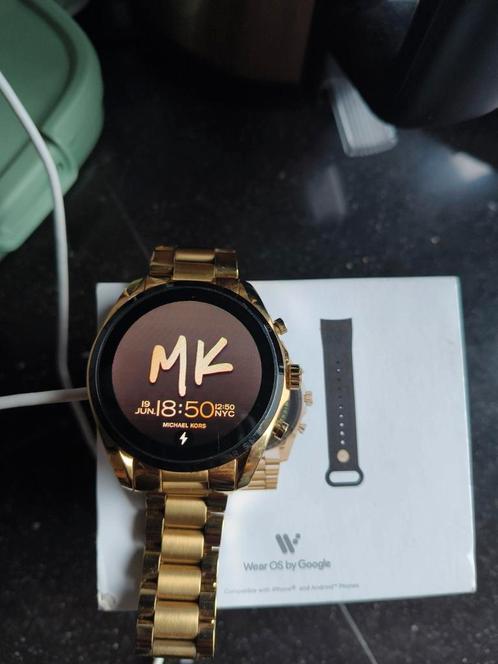 Michael Kors Gen 6 Bradshaw Gouden Smartwatch, Sieraden, Tassen en Uiterlijk, Smartwatches, Zo goed als nieuw, Geel, Calorieverbanding