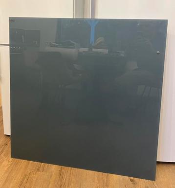 Naga glazen magneetbord 100x100cm grijs beschikbaar voor biedingen