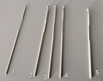 Vintage klassieke Engelse haaknaalden - grijs aluminium (nie beschikbaar voor biedingen