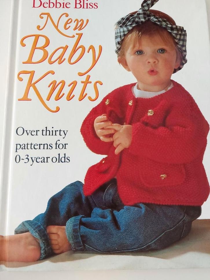 Debbie Bliss NEW BABY KNITS - Engelstalig breiboek, Hobby en Vrije tijd, Breien en Haken, Zo goed als nieuw, Patroon of Boek, Ophalen of Verzenden