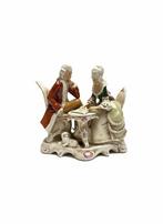 Elegant porseleinen vintage beeldje, antieke stijl, Antiek en Kunst, Antiek | Porselein, Ophalen of Verzenden