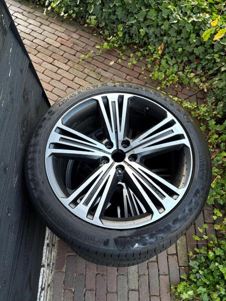 Seat Tarraco 20 inch velgen + banden, Auto-onderdelen, Banden en Velgen, Band(en), Zomerbanden, 20 inch, 235 mm, Personenwagen