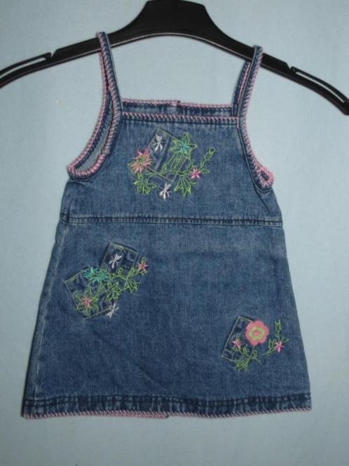 Denim jurkje met borduur en gehaakt bloemetje mt 80, Kinderen en Baby's, Babykleding | Maat 80, Gebruikt, Meisje, Jurkje of Rokje