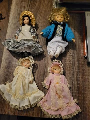 Porseleinen poppen beschikbaar voor biedingen