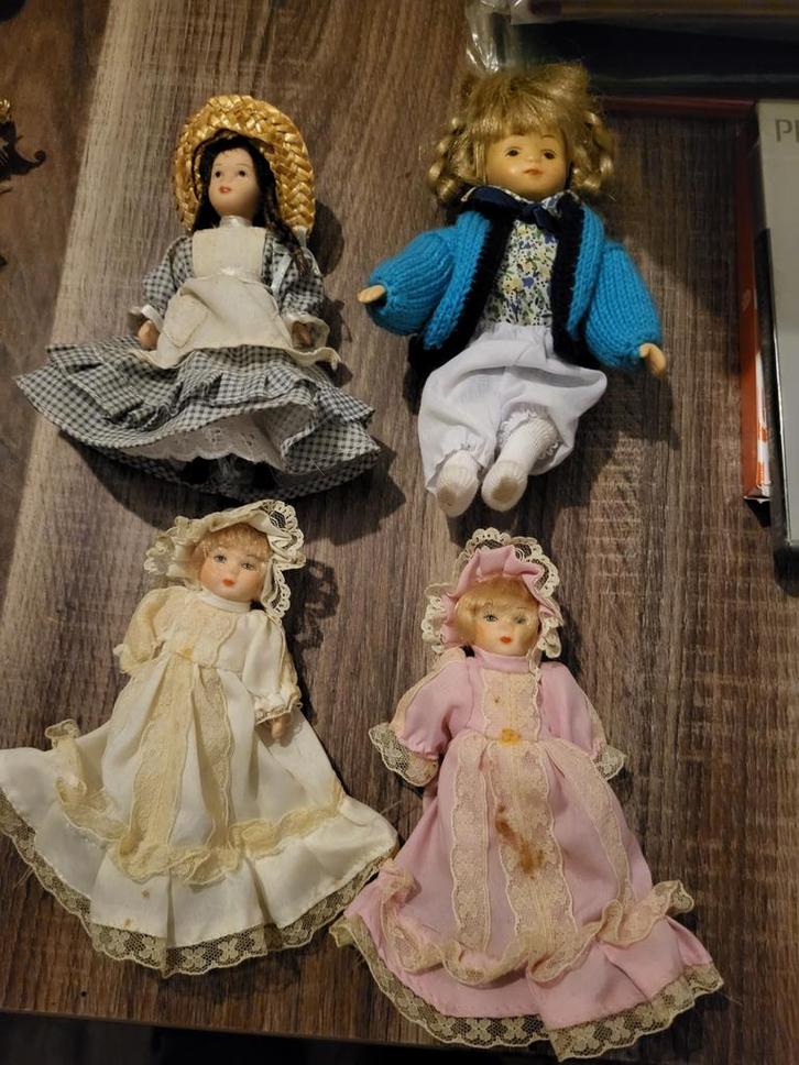 Porseleinen poppen, Verzamelen, Poppen, Zo goed als nieuw, Pop, Ophalen of Verzenden