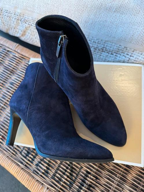 OMODA SUEDE DONKERBLAUW ENKELLAARS MT 39 IZGST Schoenen