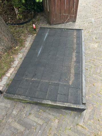 Afdakje, gratis op te halen. beschikbaar voor biedingen