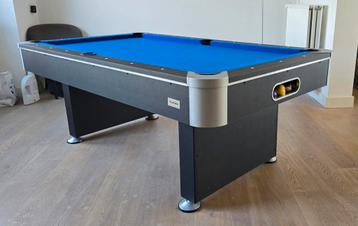 7Ft pooltafel blauw met assecoires  beschikbaar voor biedingen