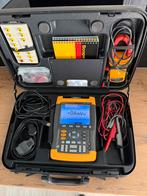 Fluke 192B scopemeter + OBD tester en amperetang, Doe-het-zelf en Verbouw, Meetapparatuur, Ophalen, Zo goed als nieuw, Multimeter