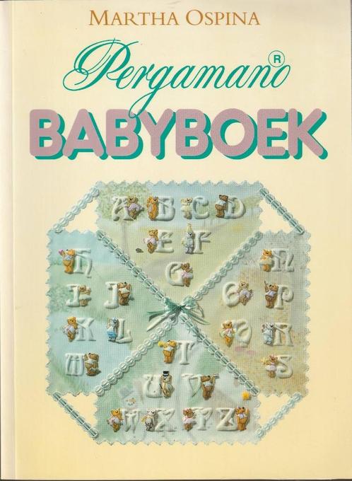 Pergamano Babyboek - Martha Ospina**, Hobby en Vrije tijd, Kaarten | Zelf maken, Zo goed als nieuw, Ophalen of Verzenden