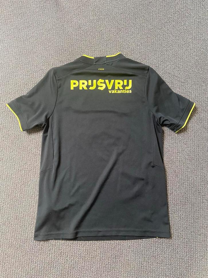 Castore feyenoord zwart-geel shirt 164, Kleding | Heren, T-shirts, Zo goed als nieuw, Maat 46 (S) of kleiner, Zwart, Ophalen of Verzenden