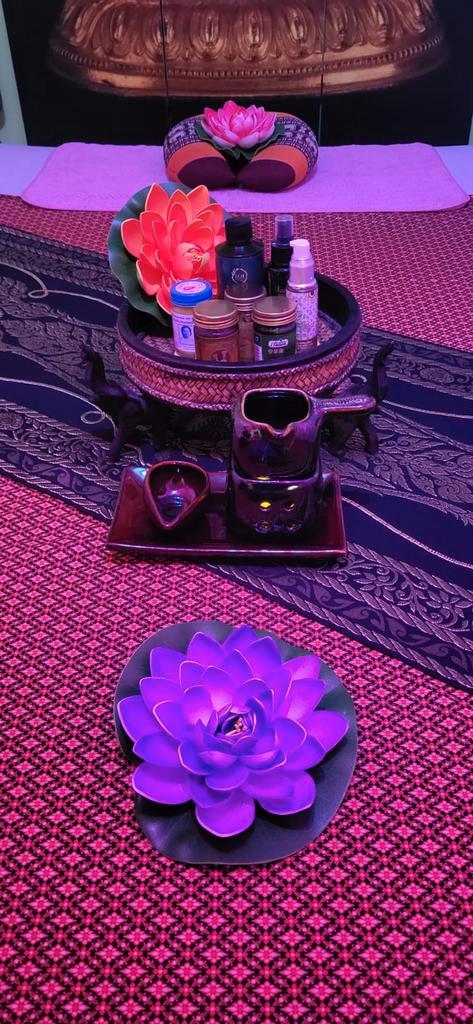 Liefdevolle aanraking door vrouw of man, Diensten en Vakmensen, Welzijn | Therapeuten, Overige therapie