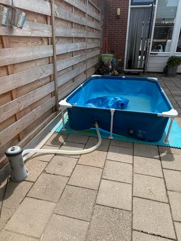 Bestway zwembad beschikbaar voor biedingen