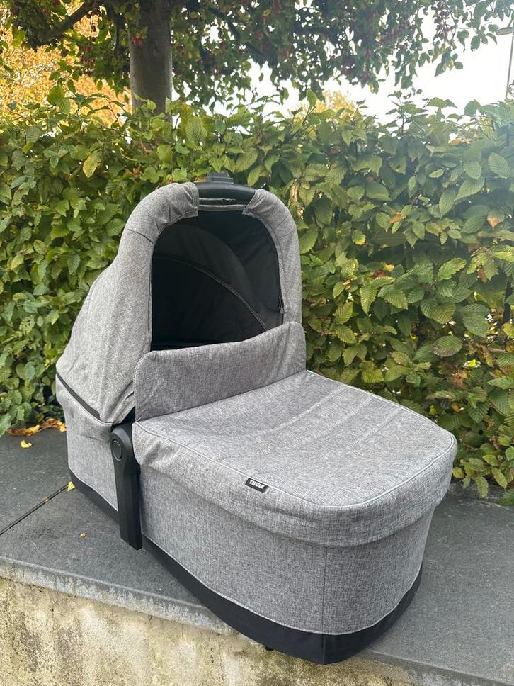 Thule Sleek Reiswieg, Kinderen en Baby's, Kinderwagens en Combinaties, Zo goed als nieuw, Kinderwagen, Overige merken, Met reiswieg