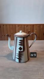 EMAILLE CRÈME/BRUINE KOFFIEPOT., Ophalen of Verzenden